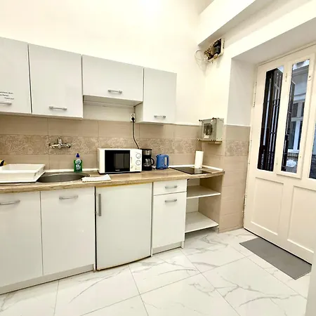 Detty Free Ac, Free Coffee, Next The Astoria, On The Famous Dohany Street Appartement Boedapest