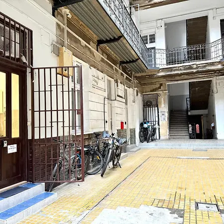 Detty Free Ac, Free Coffee, Next The Astoria, On The Famous Dohany Street アパート