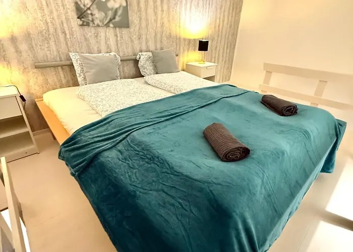 Appartement Detty Free Ac, Free Coffee, Next The Astoria, On The Famous Dohany Street *